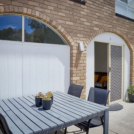 Arlingtons Holiday Accommodation Portarlington Exterior photo