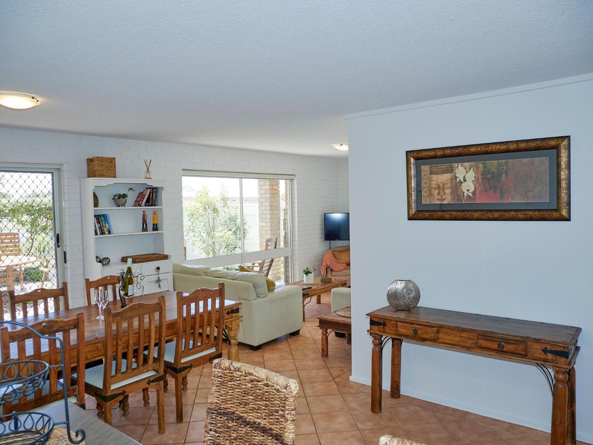 Arlingtons Apartment